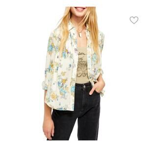 Free People Hold On To Me Printed Top collar button floral small